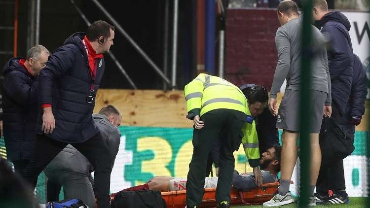 نجم ليفربول يخضع لجراحة في ساقه