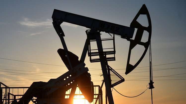 انخفاض النفط متأثرا ببيانات أمريكية
