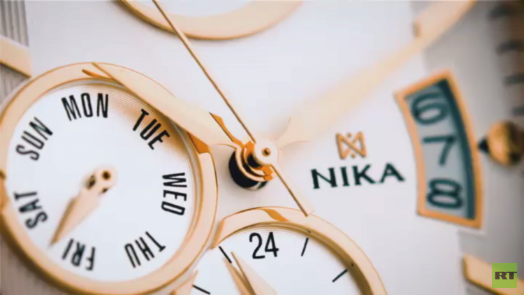 ساعات فخمة في معمل "NIKA" الروسي