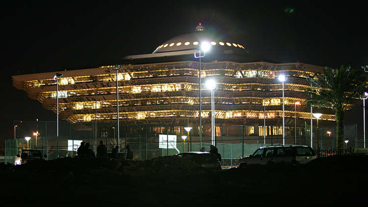 السعودية تعلن عن خدمة جديدة لمواطنيها لتسهيل تمديد جوازات السفر