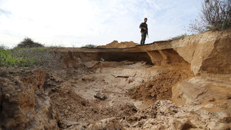 فقدان 9 أشخاص في نفق بغزة وسط أنباء عن استهداف الجيش المصري للموقع
