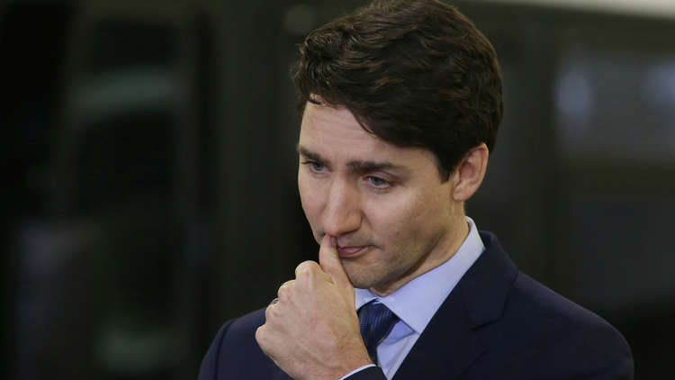 استقالة وزيرة كندية تؤزم موقف ترودو