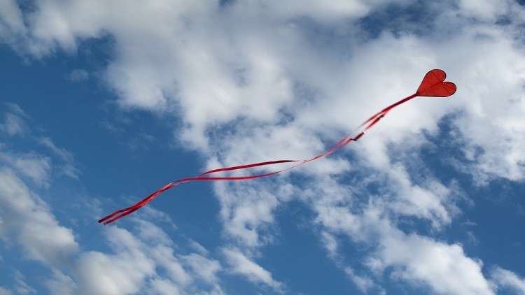 5 أسباب تدفعك إلى كره "عيد الحب"!