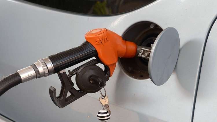 المغرب يحدد سقفا لأسعار الوقود رغم اعتراضات داخلية 