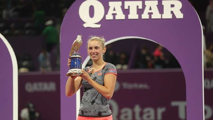 البلجيكية بيرتينز تحرز بطولة الدوحة للتنس على حساب الرومانية هاليب (فيديو)