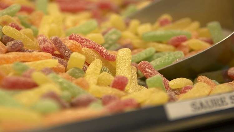 مادة غذائية تعزز تطور السرطان بصورة حادة