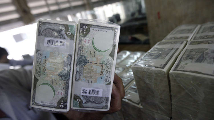 رواتب السوريين تراجعت 4 أضعاف خلال الأزمة