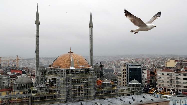 تركيا.. وقفة أمام القنصلية المصرية باسطنبول احتجاجا على تنفيذ أحكام إعدام بحق 9 أشخاص