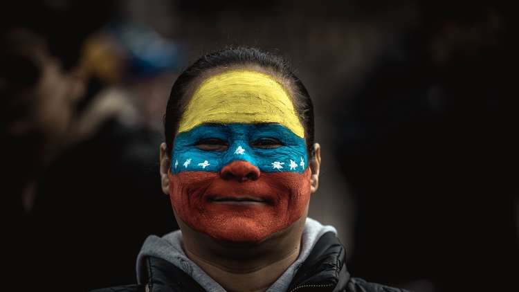 إلى متى سيصمد مادورو