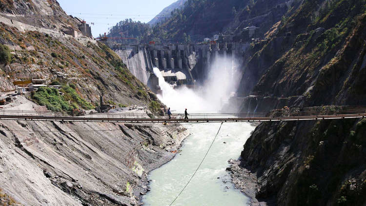 وسط تصعيد التوتر.. الهند تلجأ إلى "سلاح المياه" ضد باكستان