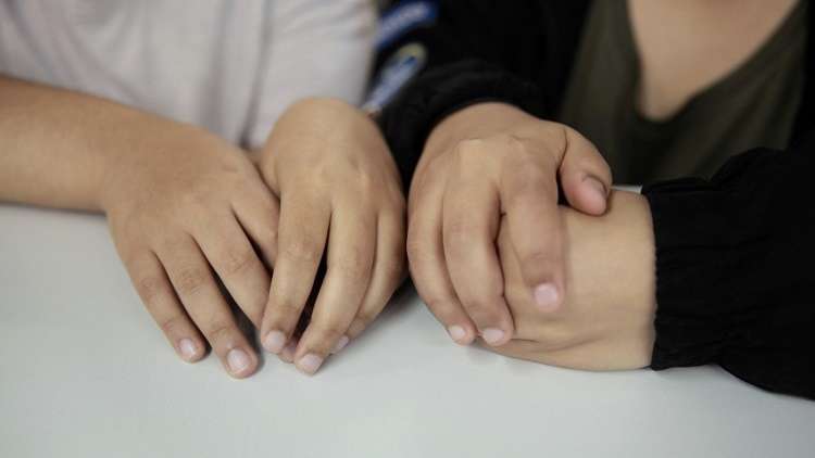 شقيقتان سعوديتان ترويان لرويترز في هونغ كونغ تفاصيل فرارهن من المملكة  