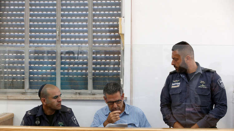 الادعاء الإسرائيلي يؤكد الحكم على وزير سابق 11 عاما بتهمة التجسس 