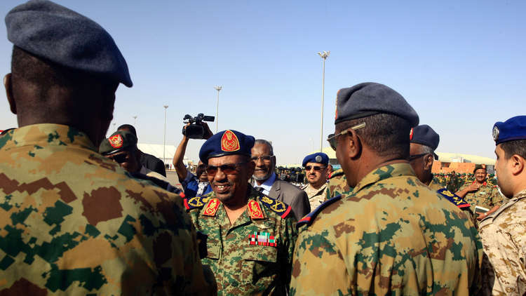 البشير يجري تعديلات في قيادات الجيش السوداني ويعين وزير دولة للدفاع