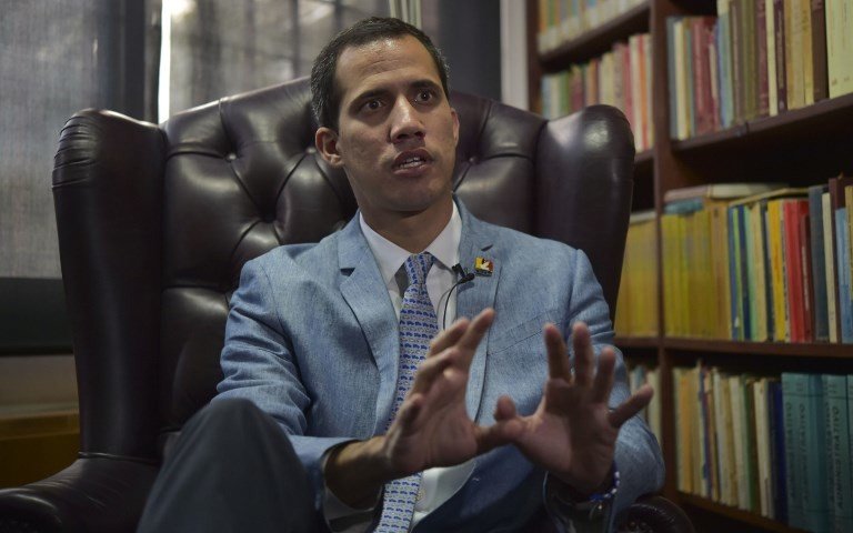 نائب أمريكي يحذر زعيم المعارضة الفنزويلية من تضخيم دوره