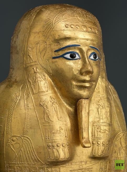 بالصور.. مصر تستعيد تابوتا أثريا من متحف المتروبوليتان