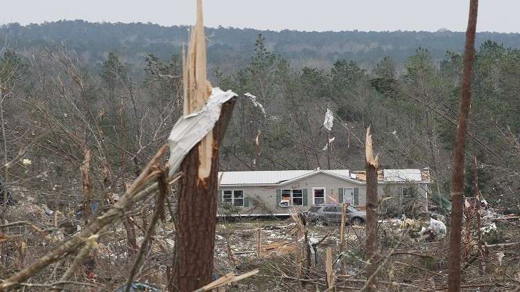 مصرع 23 شخصا بسبب إعصارين في ألاباما الأمريكية