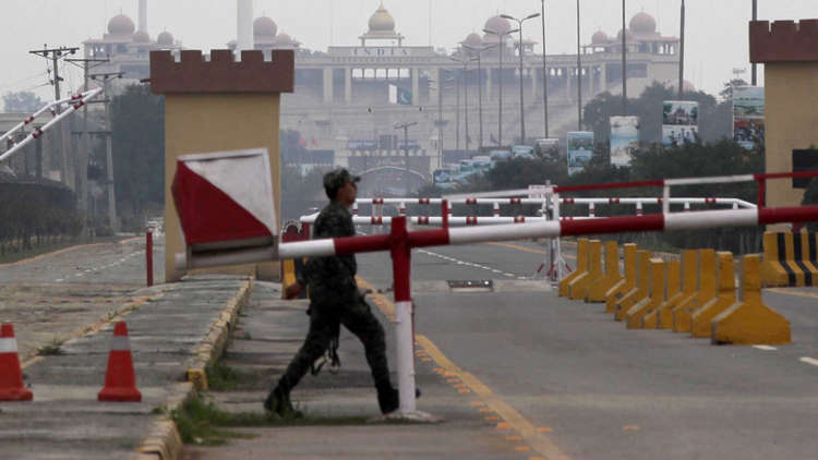 الهند.. قتيل وعشرات الجرحى بتفجير في كشمير
