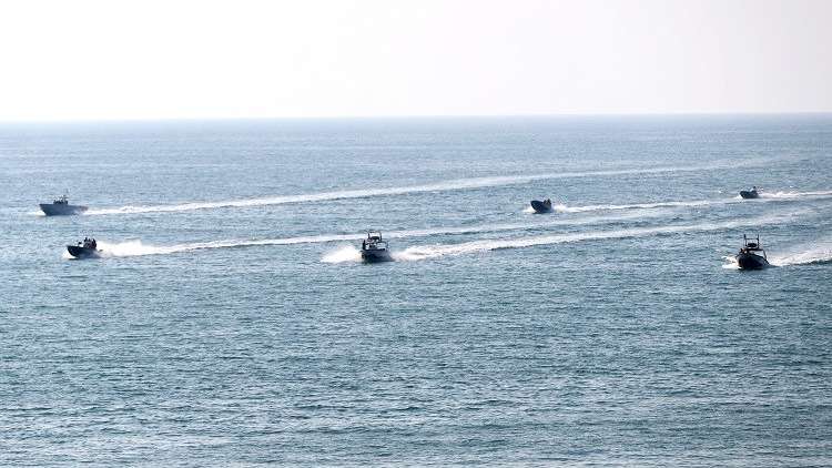 بالفيديو.. البحرية الإيرانية تحبط محاولة خطف ناقلة نفط