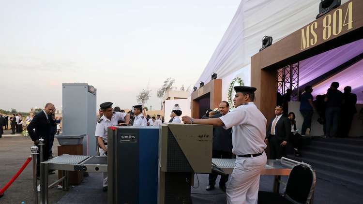 السلطات المصرية تضبط طائرة تجسس بحوزة إيطالي بمطار القاهرة