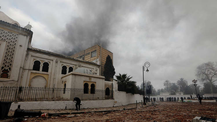 بالصور.. أقدم متحف في الجزائر يتعرض للنهب والتخريب خلال المظاهرات