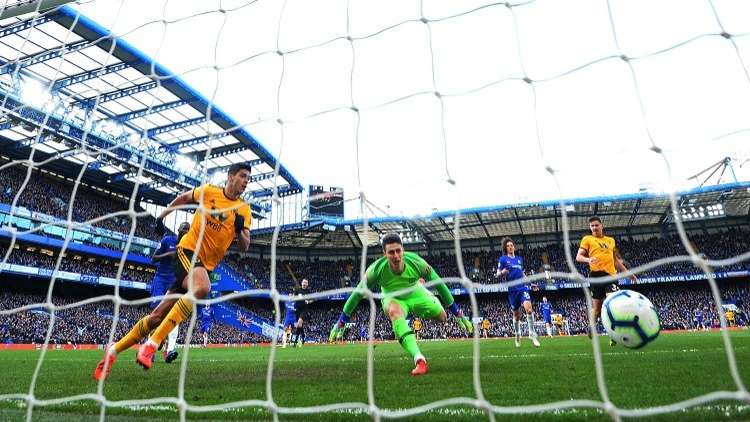 هازارد ينقذ الارستقراطيين من الهزيمة (فيديو)