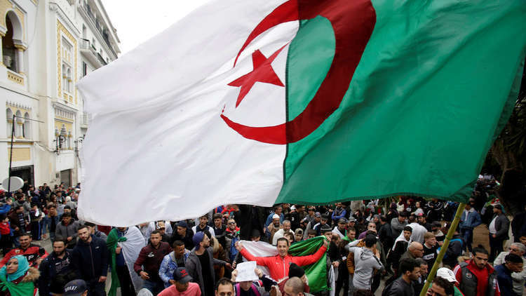 الخارجية الأمريكية: نؤيد جهود الجزائر لرسم سبيل جديد للتقدم من خلال الحوار
