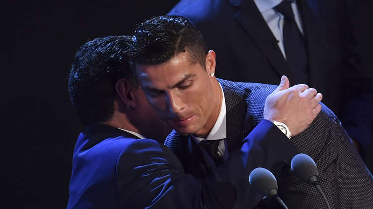 مارادونا: رونالدو أصبح ساحرا!