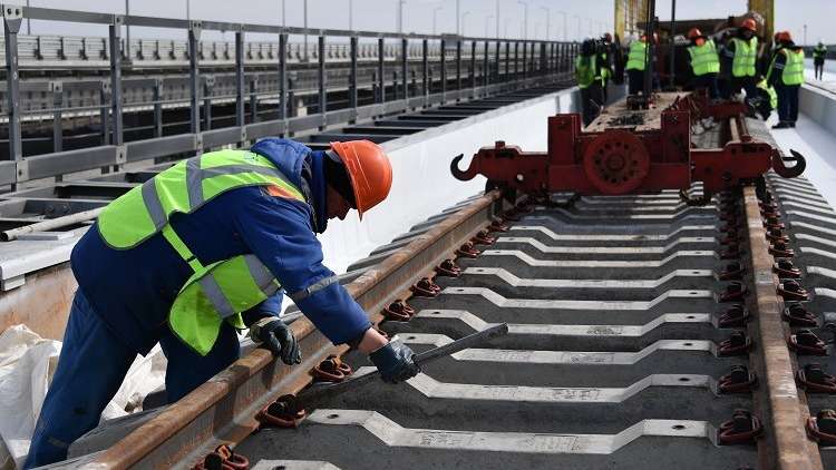 الإنشاءات الروسية تنجز 50% من سكة ربط القرم بروسيا
