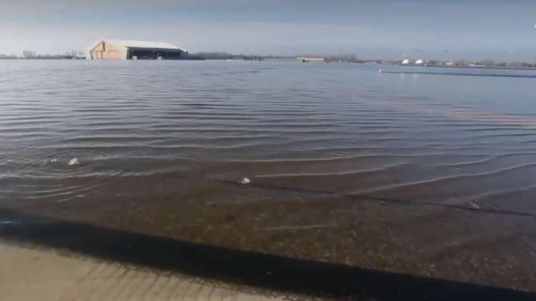 القاعدة العسكرية الأمريكية تحت الماء