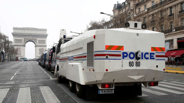 سلطات فرنسا تشدد إجراءاتها ضد 