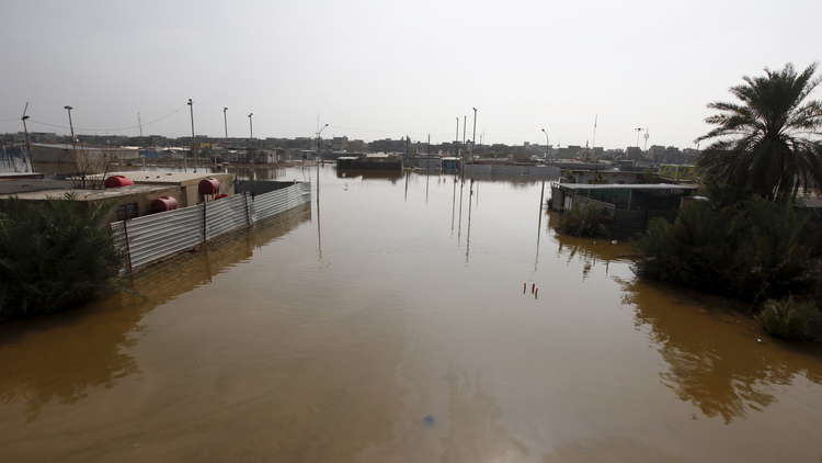 العراق.. السلطات تحذر من موجة فيضانات بسبب الأمطار
