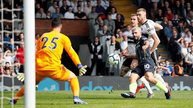 أغويرو يبتعد عن الفرعون صلاح