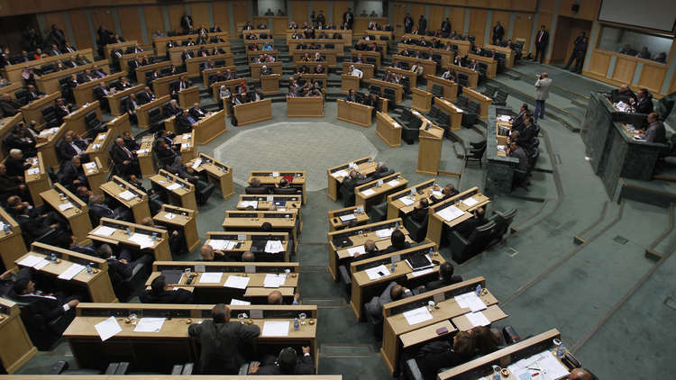 مشادة وتلاسن بين نواب أردنيين تحت قبة البرلمان 