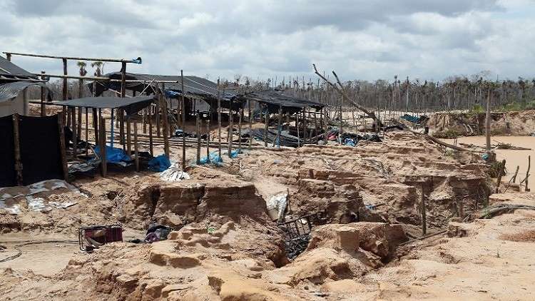 8 قتلى بانهيار في منجم مخالف في بيرو