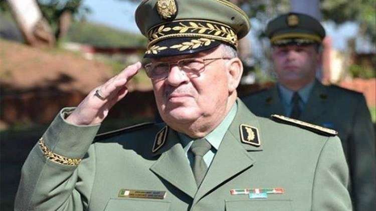 وزارة الدفاع الجزائرية تنفي شائعة إقالة قائد أركان الجيش أحمد قايد صالح