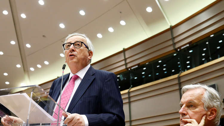 يونكر يطلق إنذارا أخيرا لبريطانيا