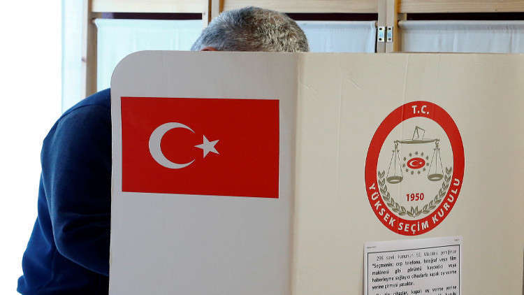 تركيا.. لجنة الانتخابات تقرر إعادة فرز جميع الأصوات الباطلة باسطنبول