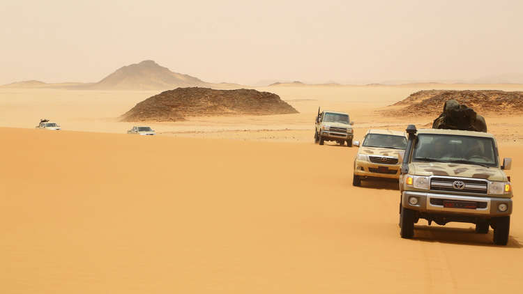 خبير في الشؤون الليبية: هناك 3 سيناريوهات للسيطرة على طرابلس