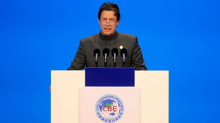 رئيس وزراء باكستان يتهم الهند بالكذب مستشهدا بتقرير مجلة أمريكية