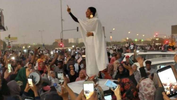 هل ينجح العسكريون السودانيون في السيطرة على الموقف؟