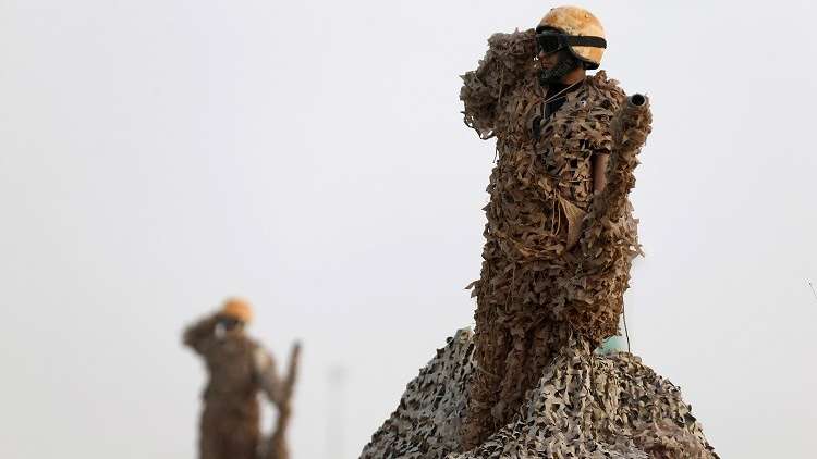 مكتب ولي العهد السعودي ينشر مقطعا مؤثرا لطفل يبكي بعدما شاهد والده في الحد الجنوبي!