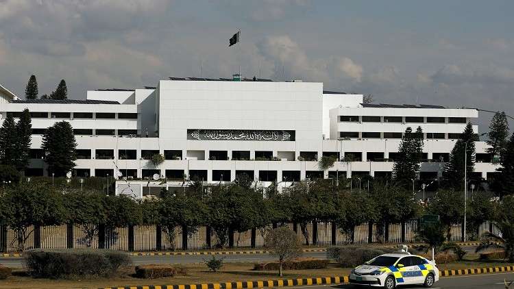 بادرة حسن نية.. باكستان تطلق سراح 100 سجين هندي 