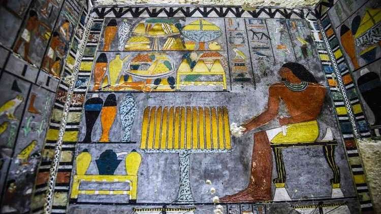 اكتشاف مقبرة تاريخية عمرها 4300 عام جنوب القاهرة (فيديو)