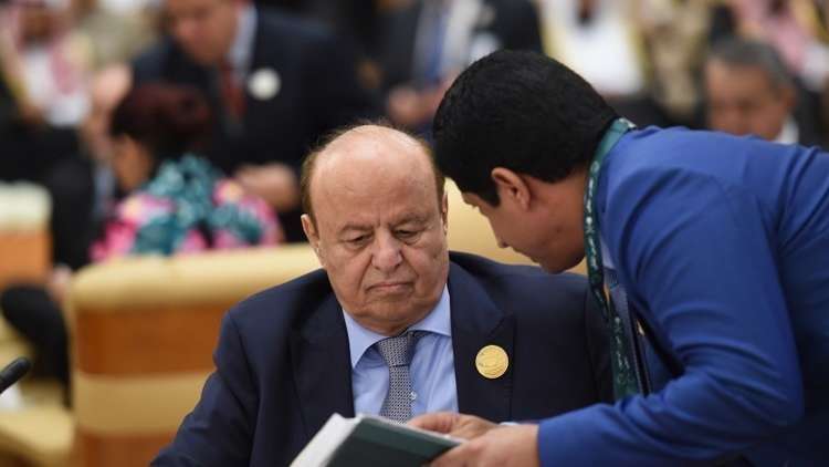 هادي: أريد أن يكتمل الدستور قبل أن يتم اغتيالي