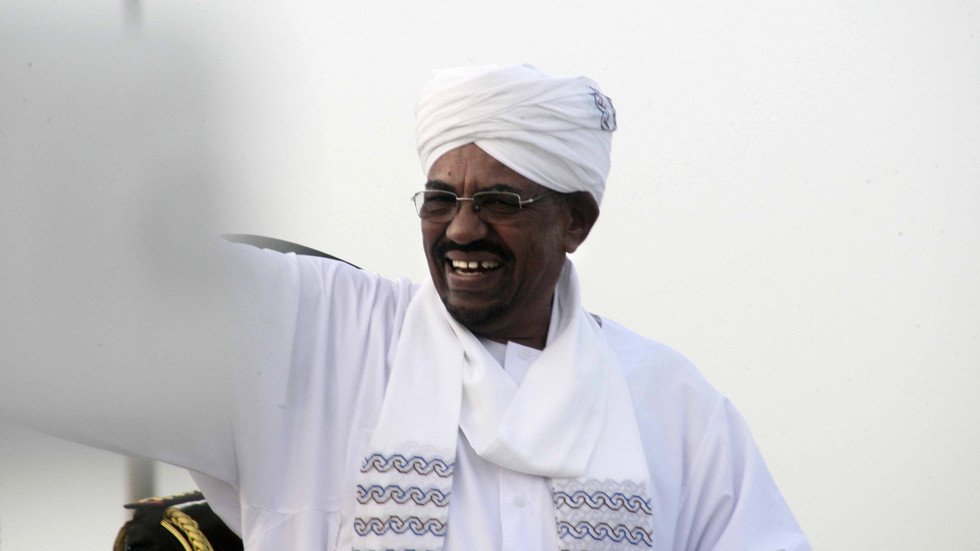 صحيفة: البشير ليس في سجن كوبر!