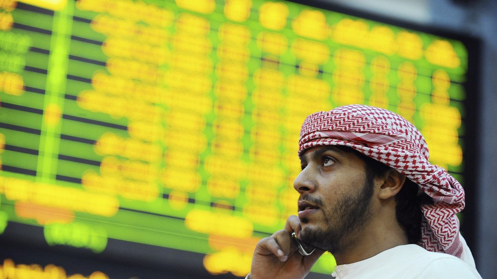 سوق أبوظبي عند أعلى مستوى في 14 عاما