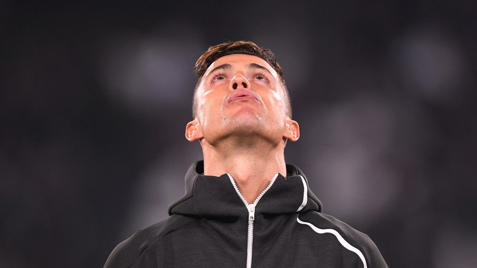 رونالدو يرد على أنباء الرحيل عن يوفنتوس