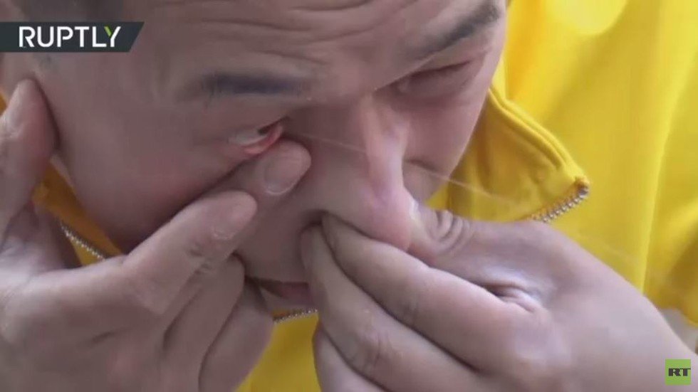 كشف سر قذف الماء والحليب من العين