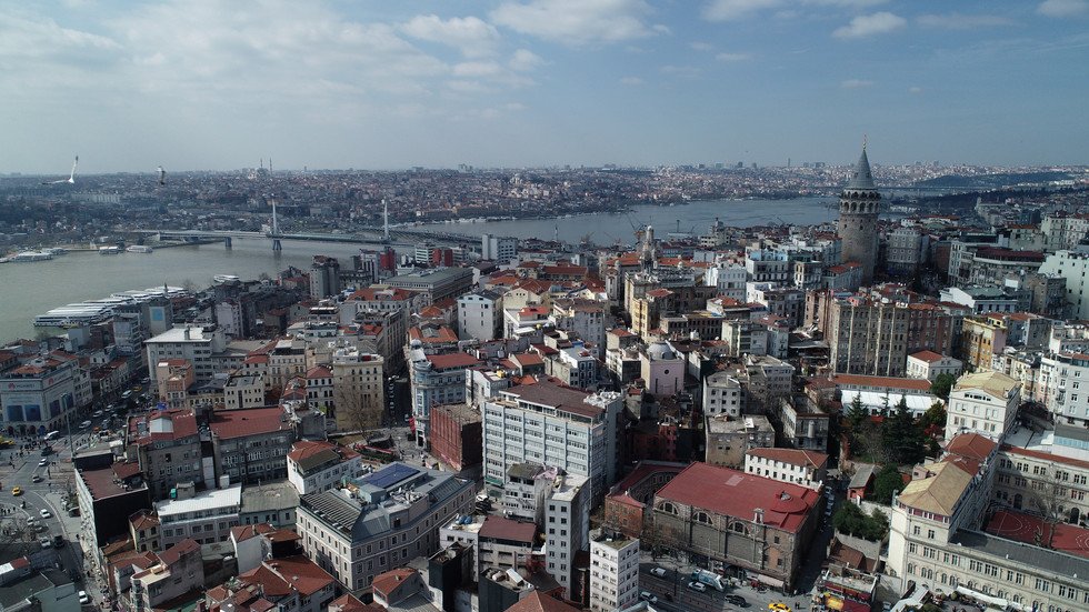 مرسوم رئاسي تركي سابق قد ينقذ الحزب الحاكم في معركته من أجل اسطنبول!