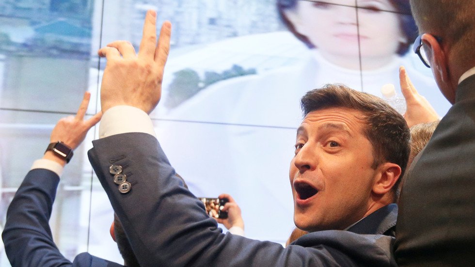 زيلينسكي للأوكرانيين: فعلناها سوية ولن أخيب ظنكم أبدا!